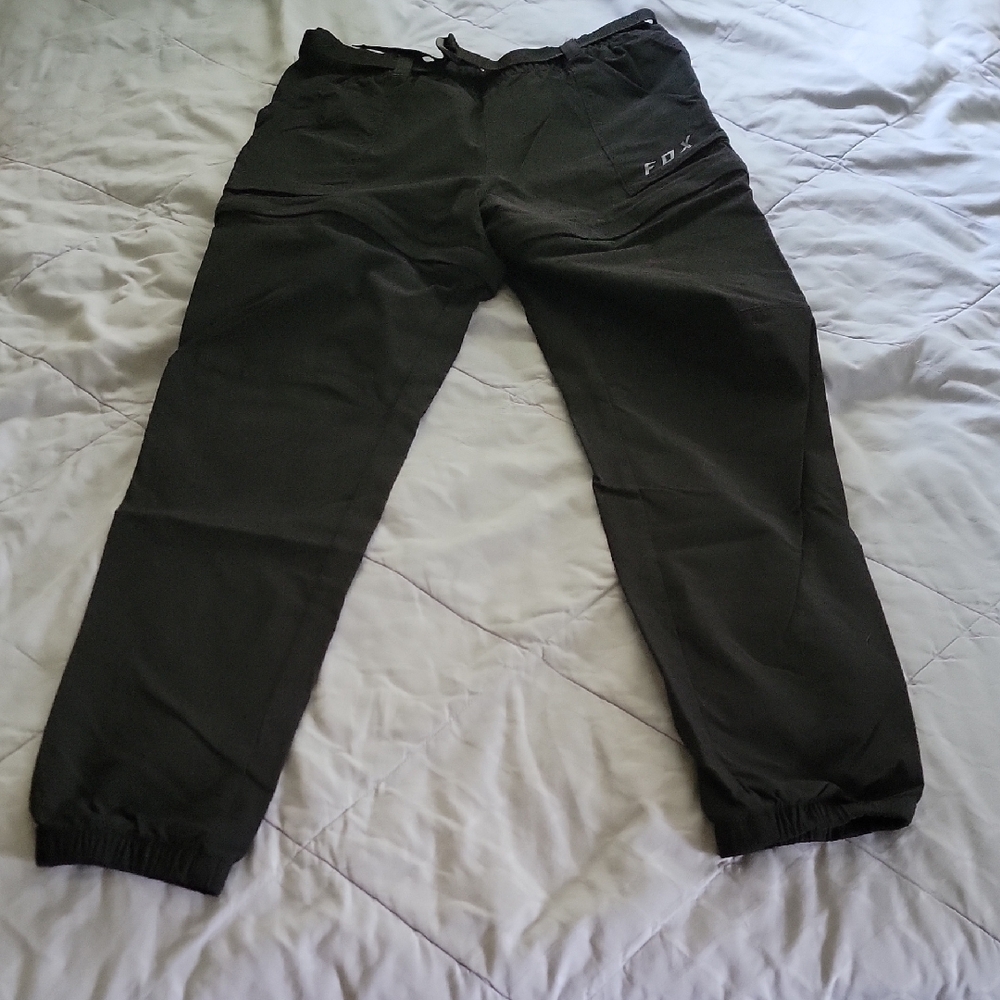 Fox Women's Travelled Zip Off Black Pants